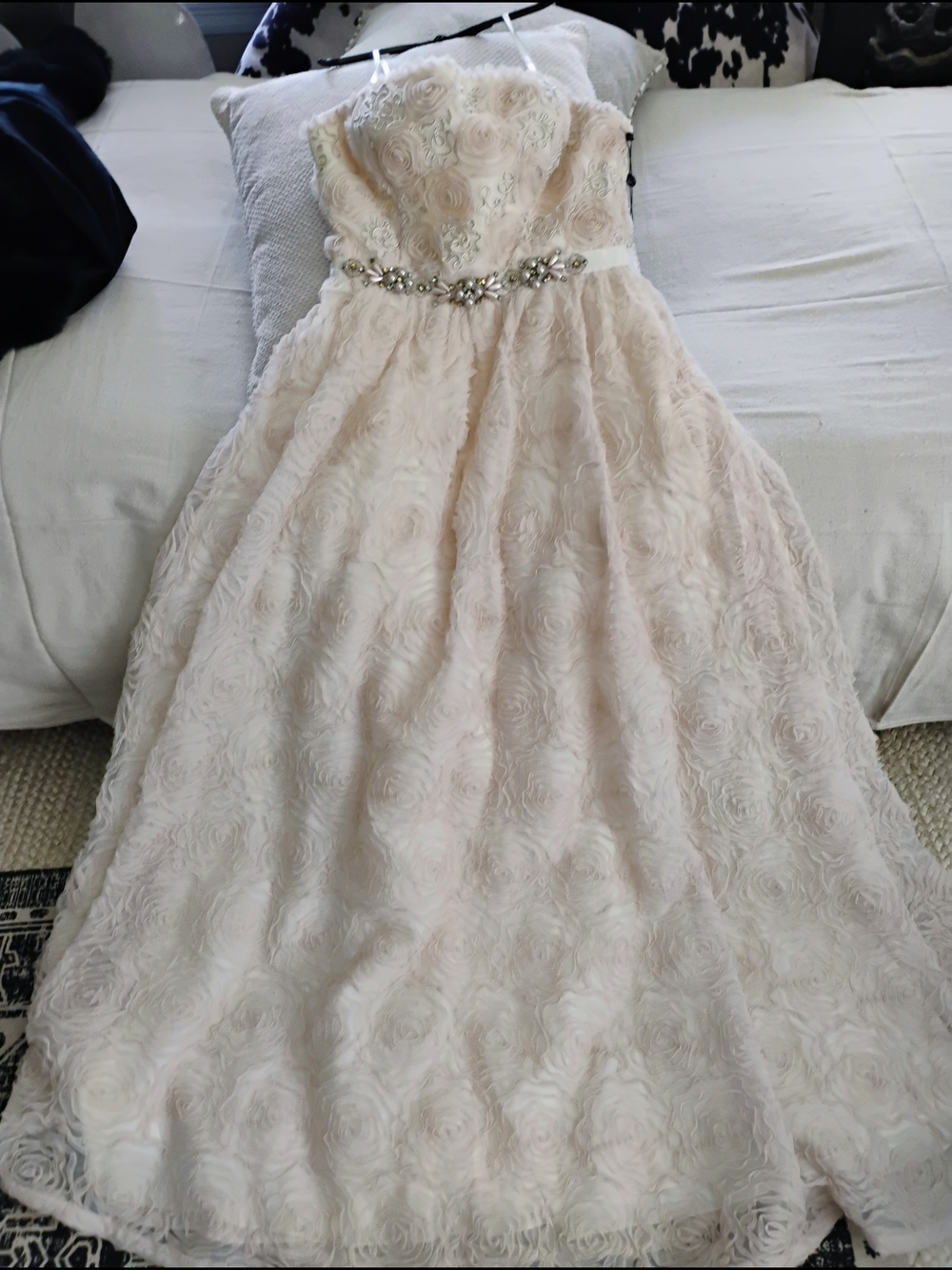 NEW... Adrianna Papiell Formal With Pearl And Rhinestone Embellishments Size 10